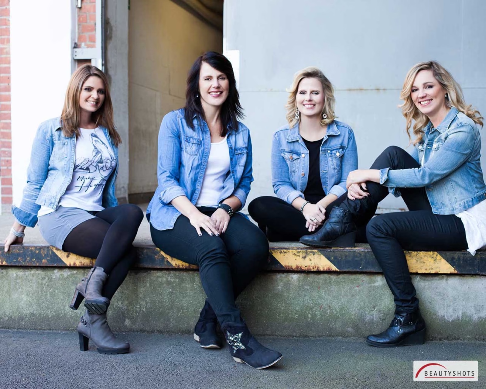 Best-Friends-Fotoshooting Hamburg – Freundinnen im Studio